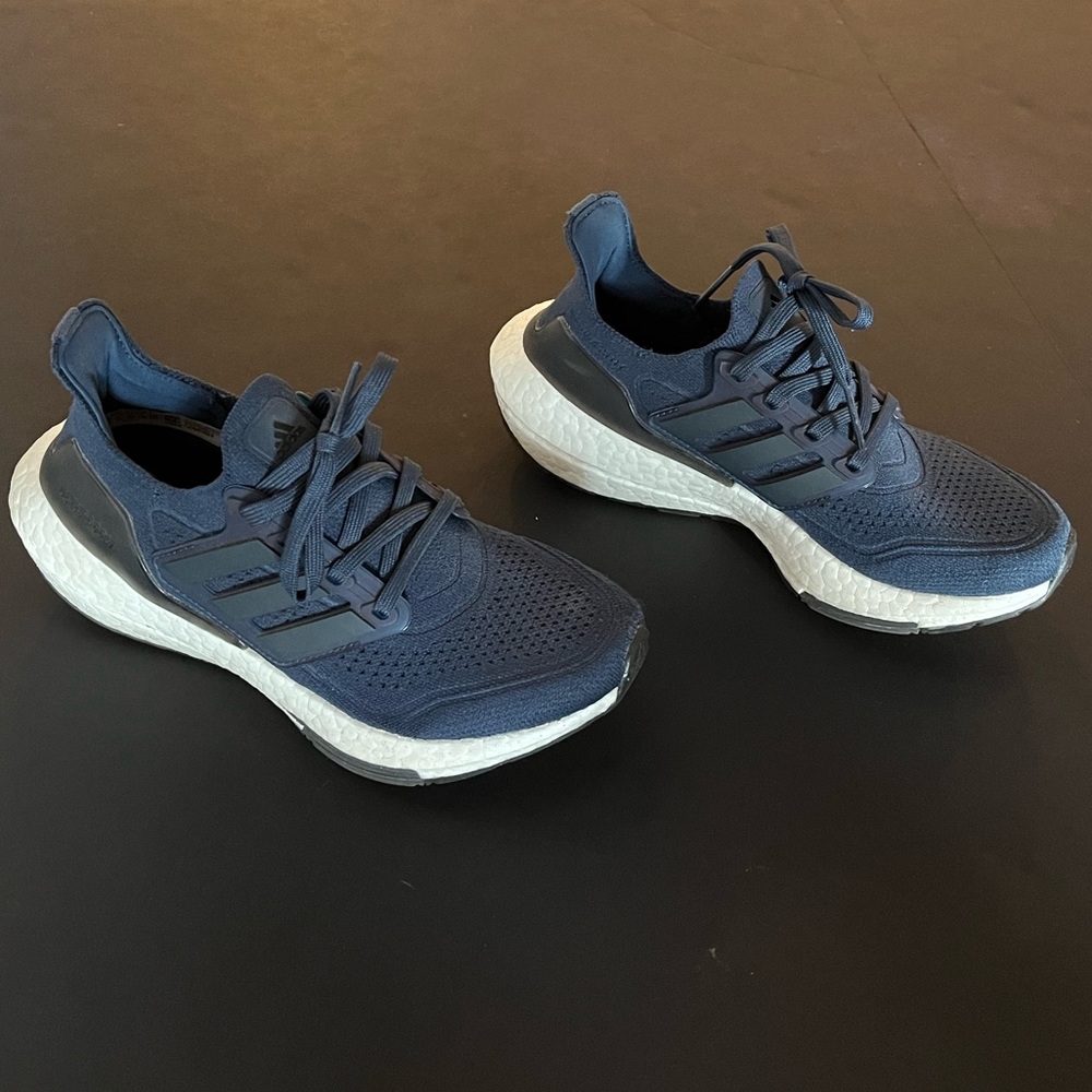 Adidas Ultraboost 21 Men’s Size 4